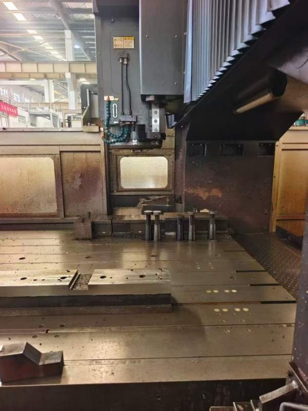 台湾威立521龙门数控铣发那科18i-MB系统工作台尺寸2米.