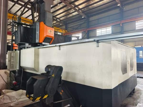 刚刚买下一台银鹏3024数控龙门发那科MFPLUS系统两线一.