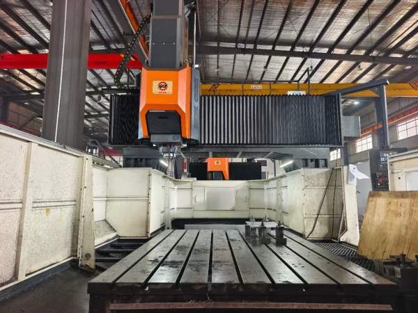 刚刚买下一台银鹏3024数控龙门发那科MFPLUS系统两线一.