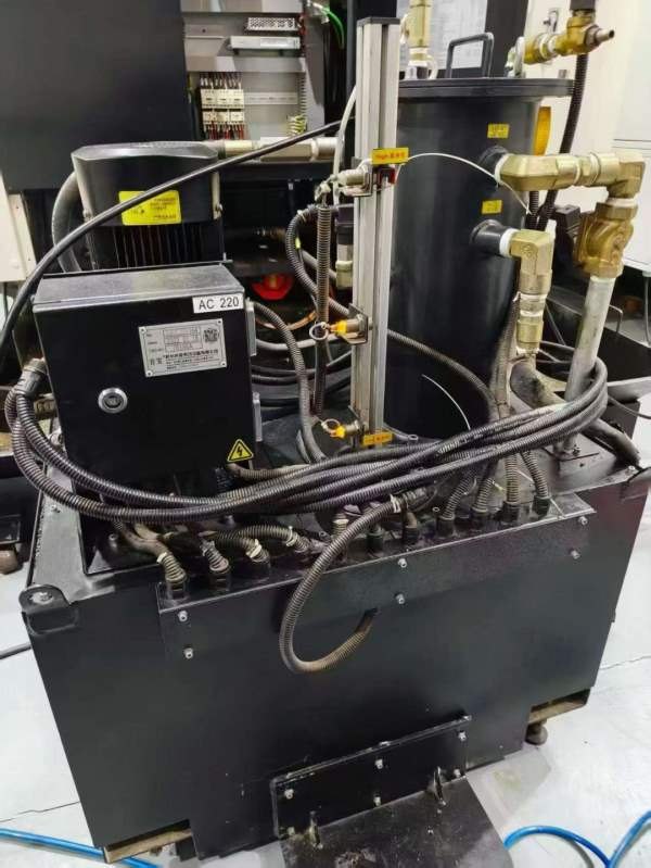 带中心出水2022年台群856S加工心中发那科OI-MFPlus系.