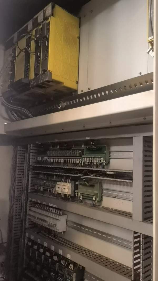 价格非常便宜海天3028龙门加工中心，二线一硬导轨，发.