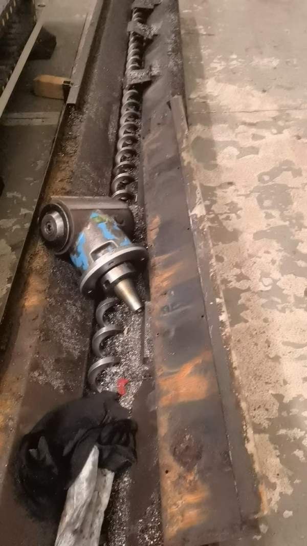 价格非常便宜海天3028龙门加工中心，二线一硬导轨，发.