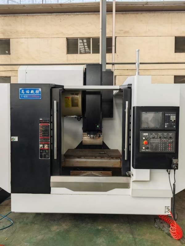 仓库现货，多款850加工中心。