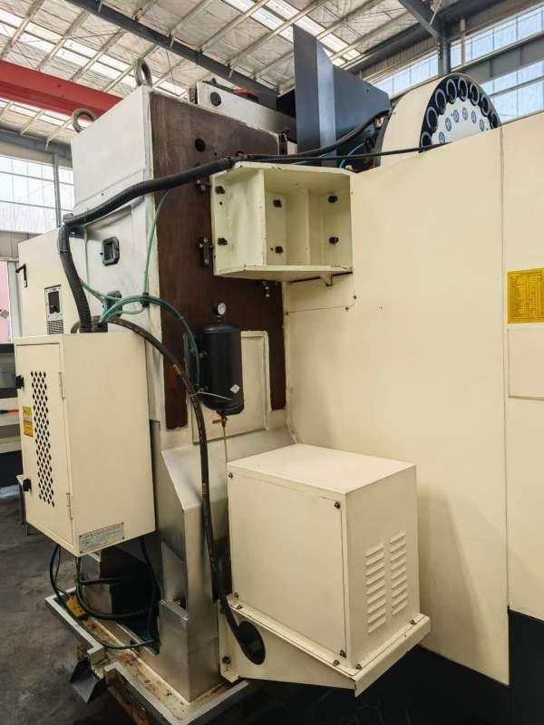 扬森2016年产1375立加，发那科MD系统，BT50刀柄，y轴4.