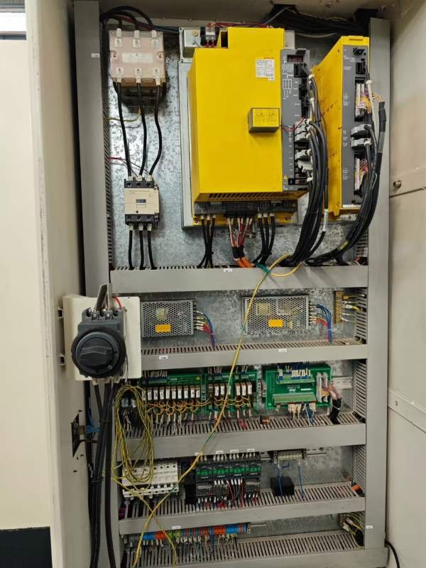 扬森2016年产1375立加，发那科MD系统，BT50刀柄，y轴4.