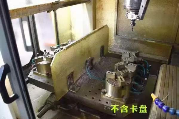 25888德国巨浪FZ12W交换工作台加工中心，2001年德国产.