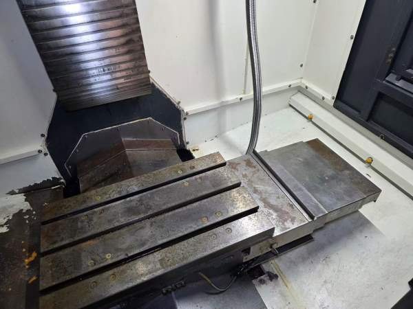 650加工中心，发那科MF系统，带排屑机，带油冷机，只.