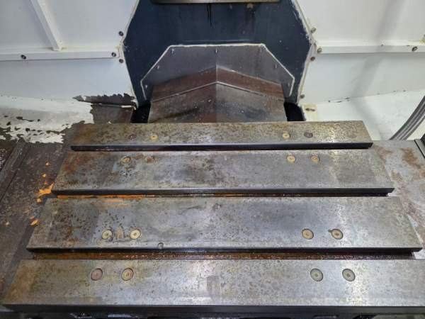 650加工中心，发那科MF系统，带排屑机，带油冷机，只.