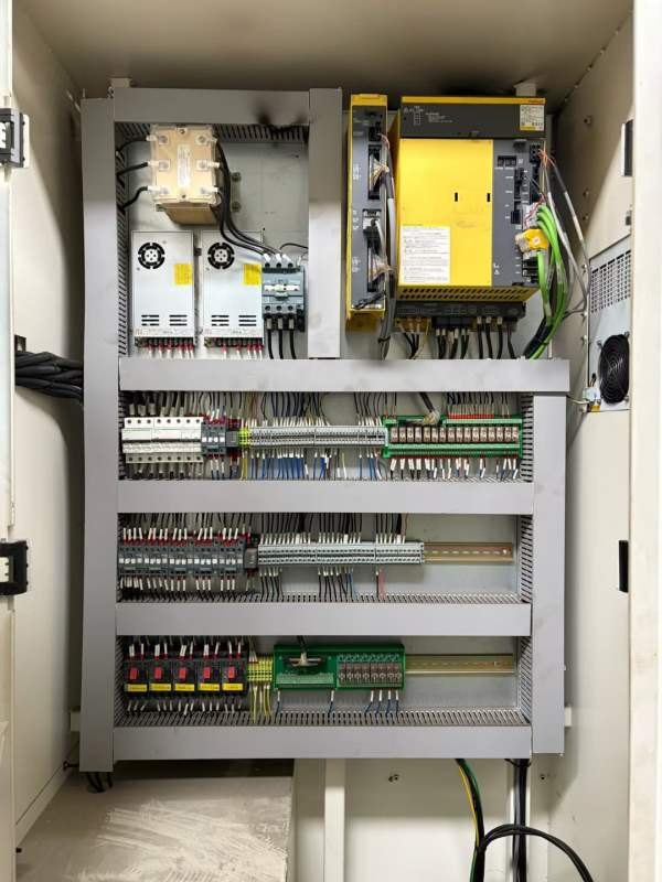 到货易动2500型材机。洗洗9成新