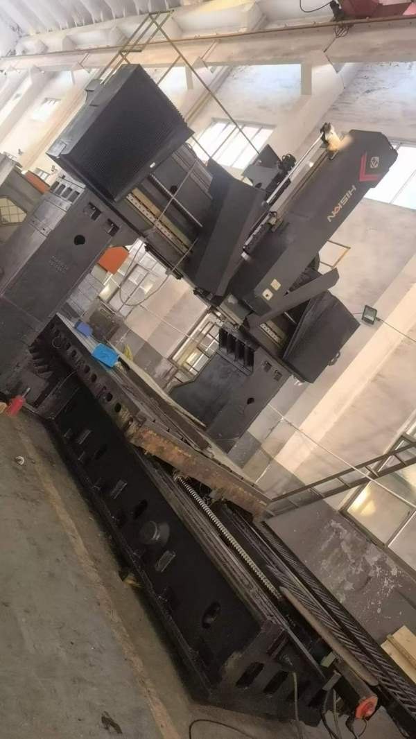 海天3028龙门加工中心，二线一硬导轨，发那科MD系统，.