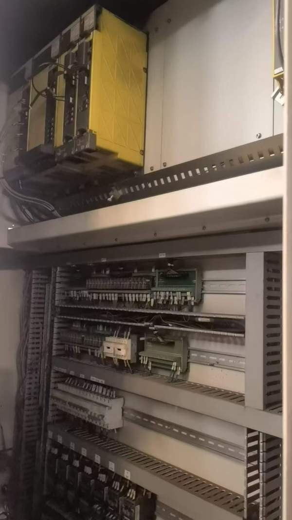 海天3028龙门加工中心，二线一硬导轨，发那科MD系统，.