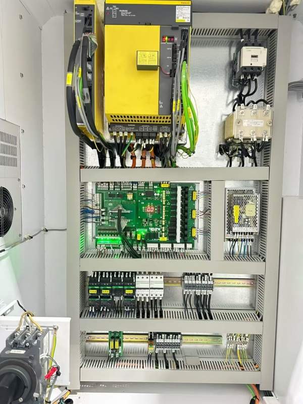 南通寅木森1370加工中心，带主轴中心出水，法那科MF P.