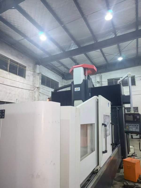 雅力士3317龙门加工中心两线一硬重型光机三菱M80A系统.