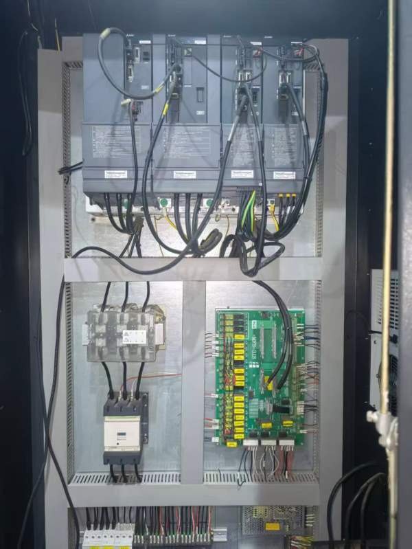 雅力士3317龙门加工中心两线一硬重型光机三菱M80A系统.