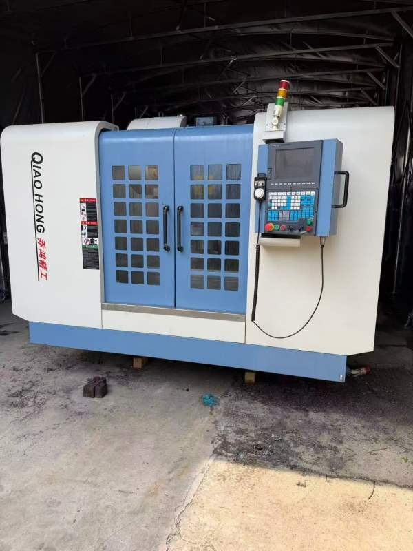 几万块钱处理乔鸿850两线一硬加工中心，BT40主轴10000.