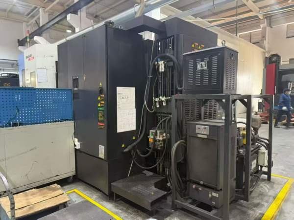 工厂在位出售：同款两台韩国斗山630双工位卧加，发那.