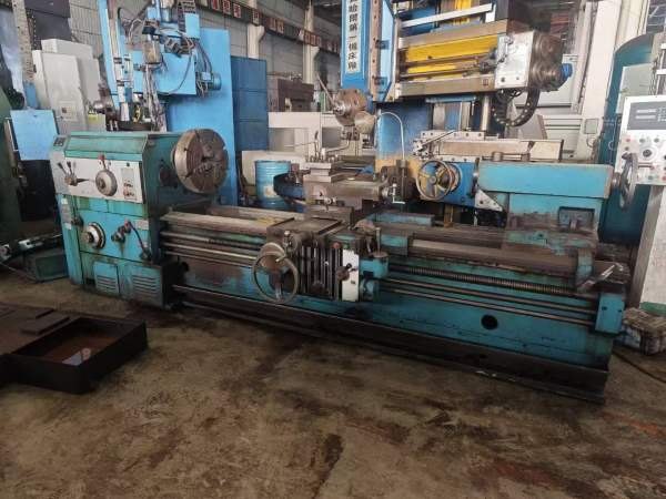 精品2010年安阳鑫盛CW61802米车床低价出售