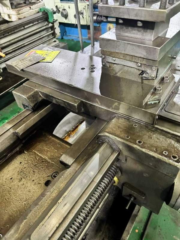 兰州机床厂CW6280D1.5米车床，尾座加装变频进给电机