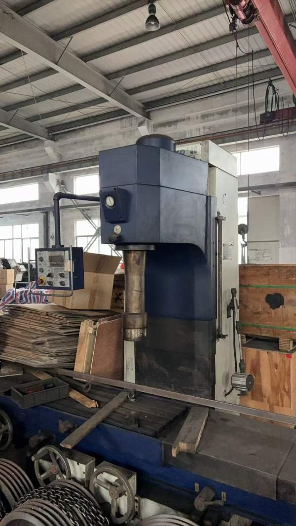 几乎全新的精镗床T250A