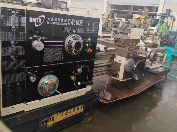 精品大连CW6163E1.5米车床到库房，低价出售