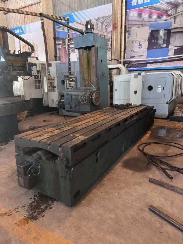 新到2014年南通京鼎900mm3.3米端面铣，侧面铣超低价出.