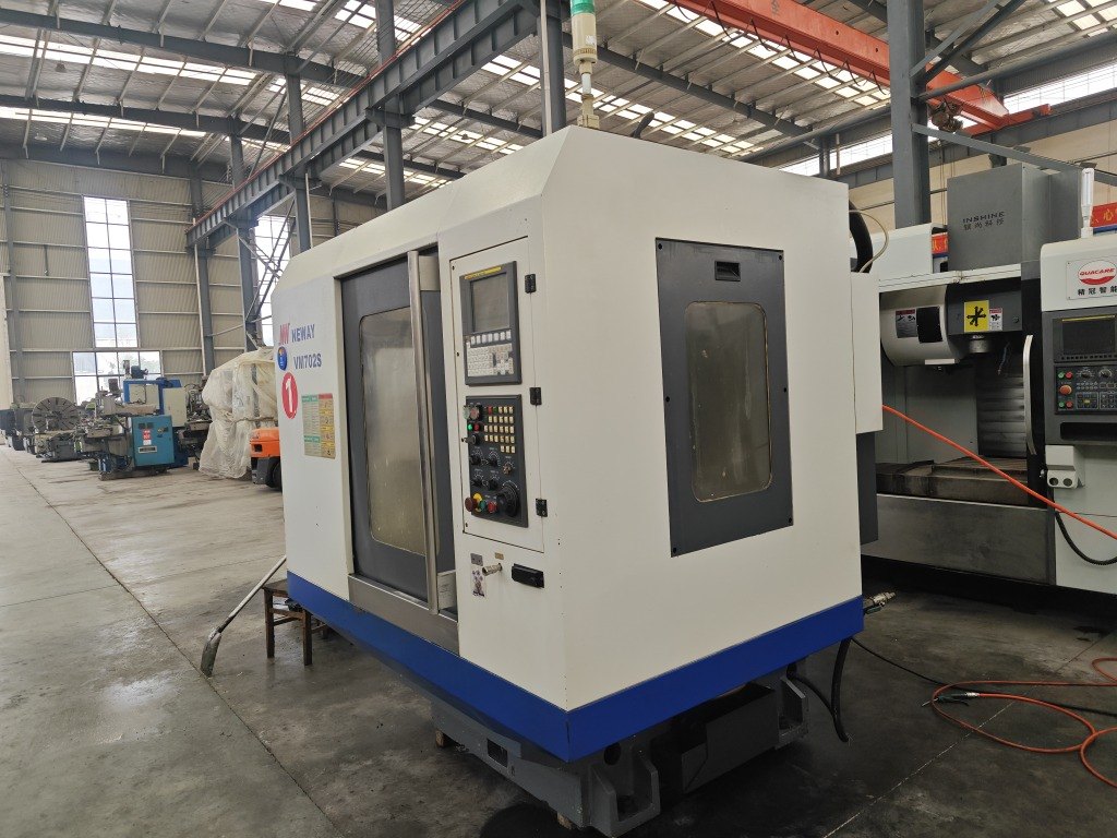 出售纽威VM702S立式加工中心