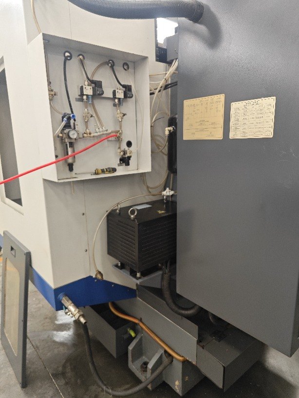 出售纽威VM702S立式加工中心