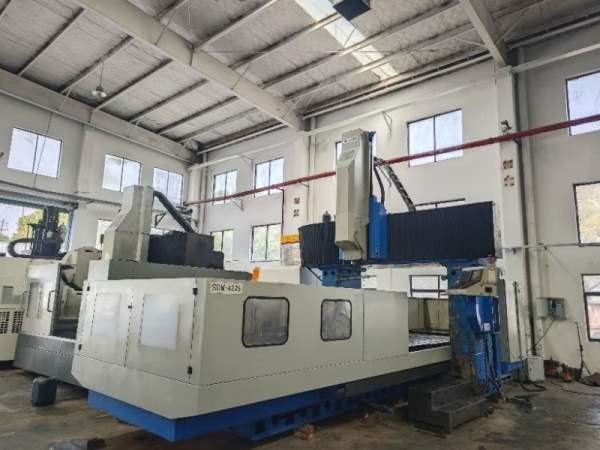 刚刚到货台湾松颖SDM-4225数控龙门铣一台，两线一硬，.