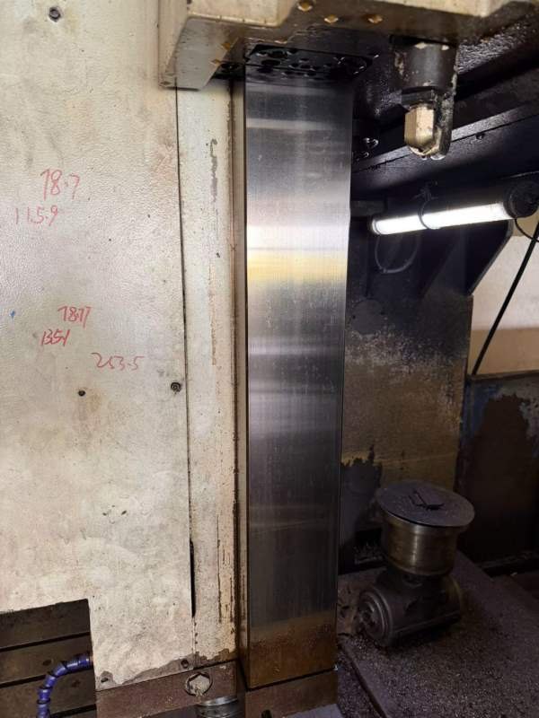 昆山城北工厂在位海天3216数控龙门加工中心工作台3000.