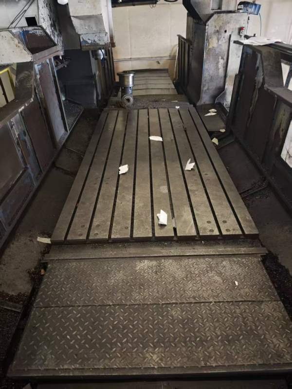 昆山城北工厂在位海天3216数控龙门加工中心工作台3000.