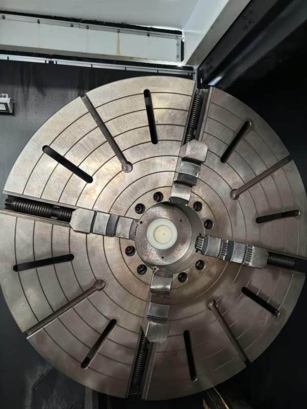 同款三台，纽威重载3米61125，卡盘直径1.25米，床身回.