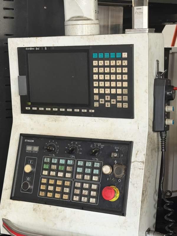 台湾大畏2015龙门加工中心，工作台1.4米2.2米，门宽1..