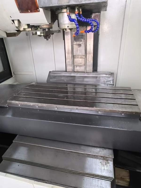 友佳FVP-1000A加工中心系统：发那科MD1包系统阿尔法电.