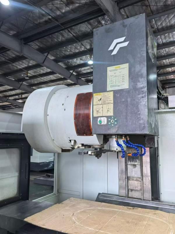 友佳FVP-1000A加工中心系统：发那科MD1包系统阿尔法电.