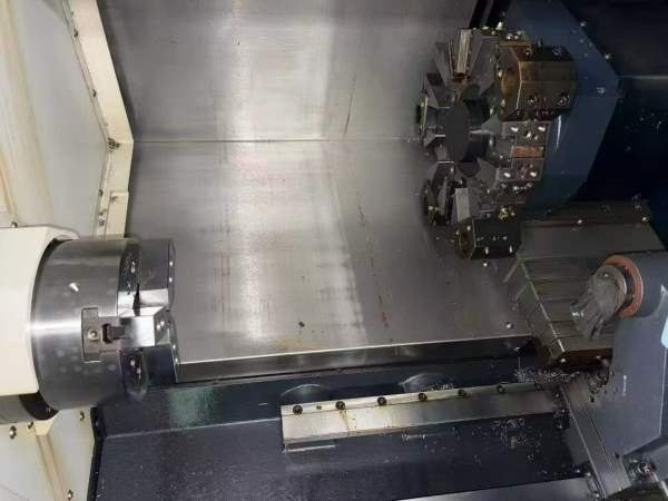 斗山235车床同款两台，2022年机床，两轴线轨，发那科T.