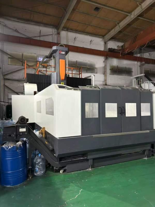 阿奇哈柏4027龙门加工中心，工作台2.5米4米，门宽2.7.