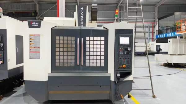 台群T-V1165S加工中心2023年 出厂三菱M80系统三轴台湾.