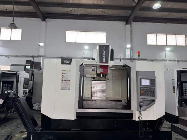 台群1375加工中心2023年出厂.法那科MF Plus系统.三轴.