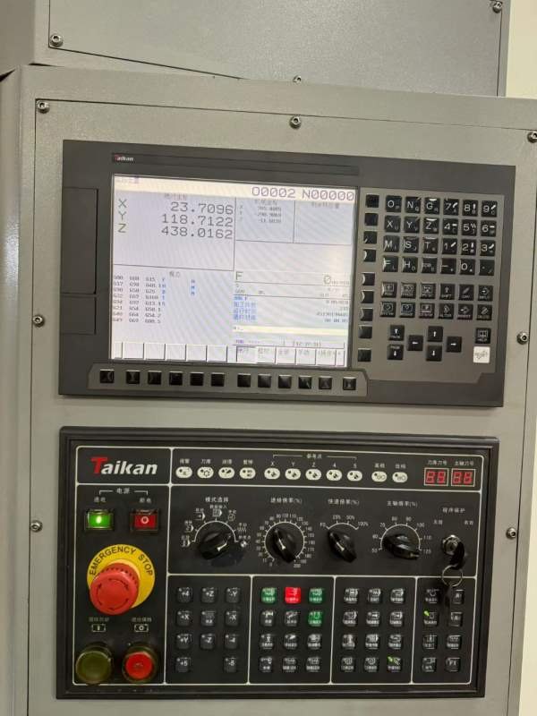 台群1375加工中心2023年出厂.法那科MF Plus系统.三轴.