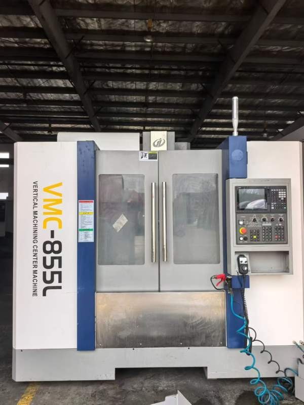宏光伟业855加工中心，2023年机。三菱M80系统三轴滚柱.