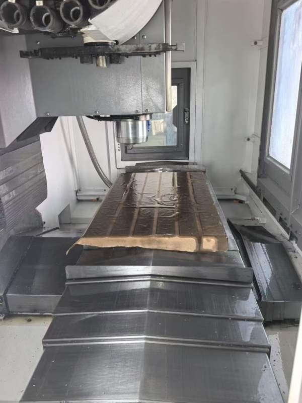 宏光伟业855加工中心，2023年机。三菱M80系统三轴滚柱.