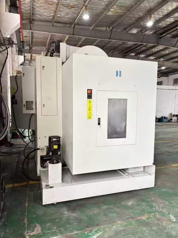 还剩后一台哈挺GX1000PLUS加工中心，系统发那科0i-MD.