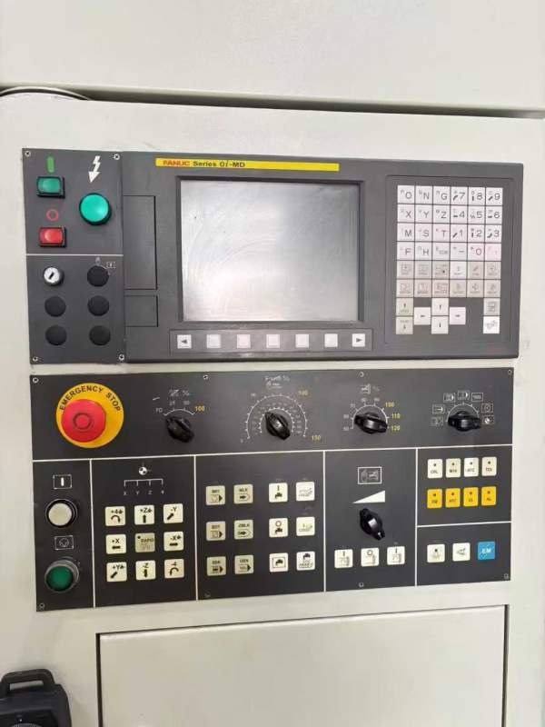 还剩后一台哈挺GX1000PLUS加工中心，系统发那科0i-MD.