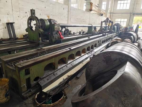 CW61125D12米车床，使用中，低价出售