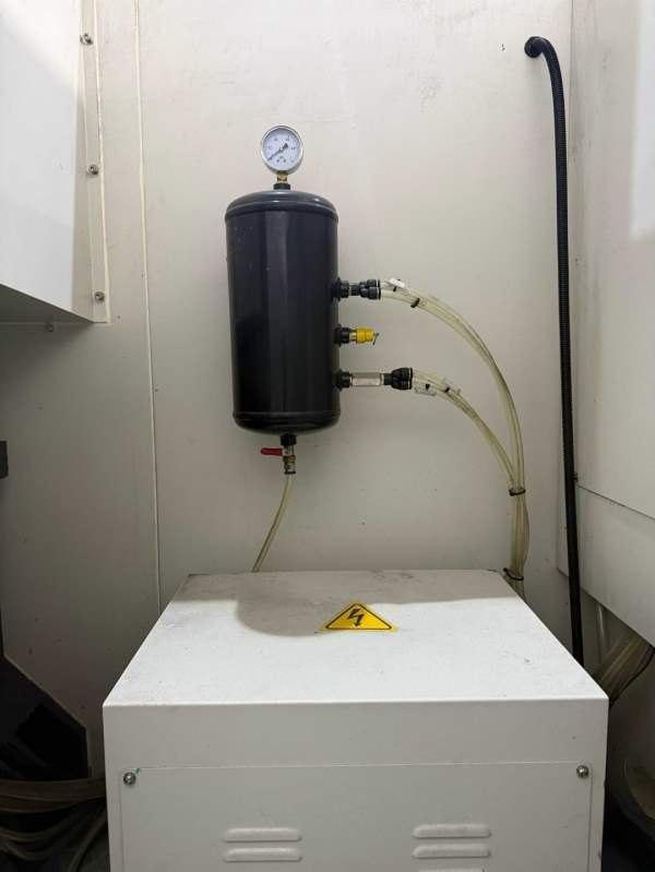 嘉泰1370（BT40主轴）准新佳泰1370加工中心，2023年出.