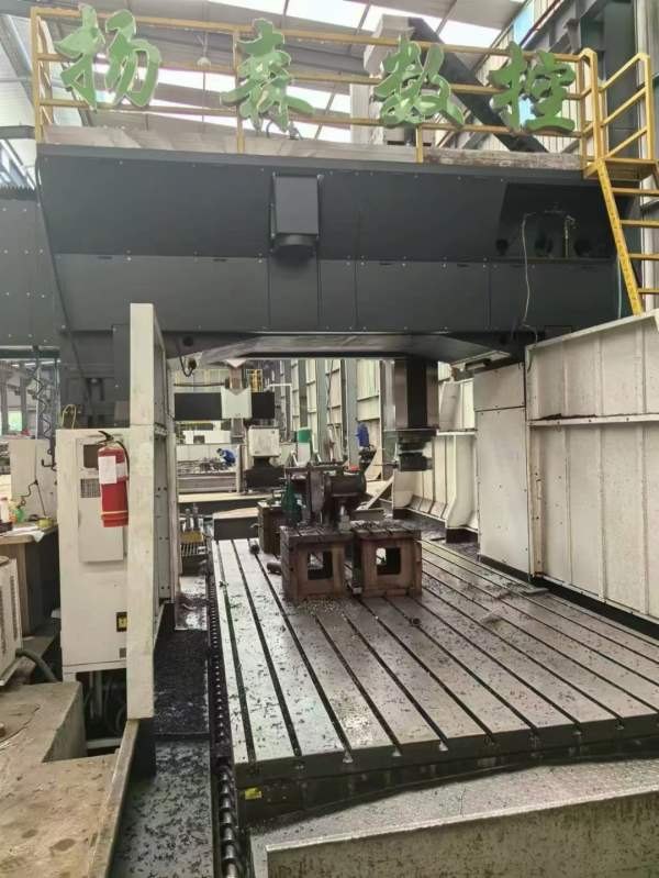 扬森6032数控龙门工作台62.5米，门宽3.2米，带全自动.