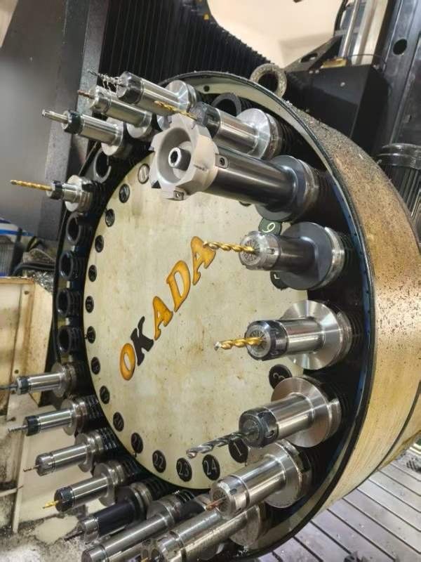 刚定一台，吉德特3018龙门，两线一硬，BT50主轴6000转.