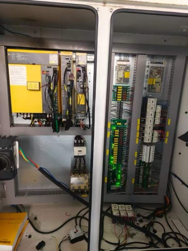 刚定一台，吉德特3018龙门，两线一硬，BT50主轴6000转.