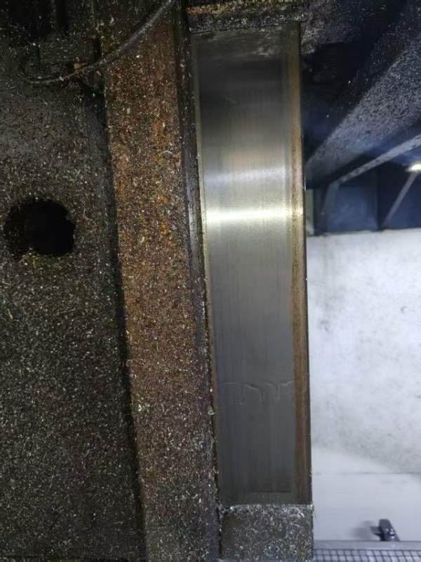 刚定一台，吉德特3018龙门，两线一硬，BT50主轴6000转.