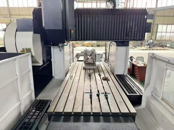 基本全新 新诺sp1540数控龙门加工中心，工作台1500/40.